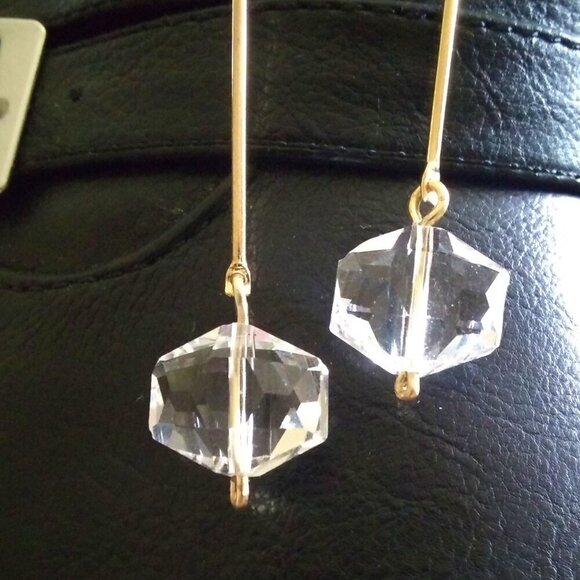 Sleek Sexy & Chic! Clear Faceted Glass Bead Earrings! Superior Bling/Glam Effect - Picture 4 of 10